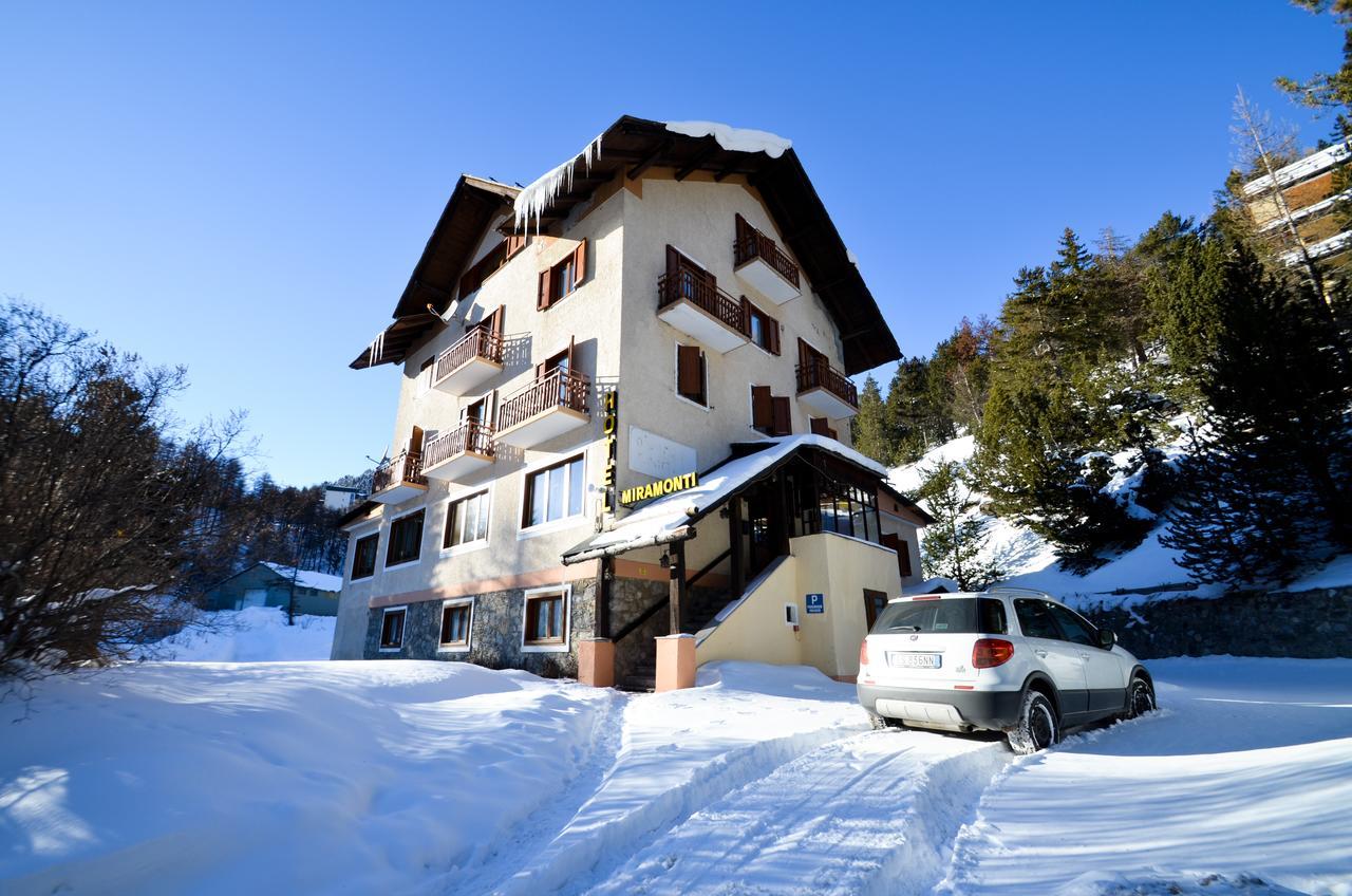 Hotel Miramonti Claviere Bagian luar foto