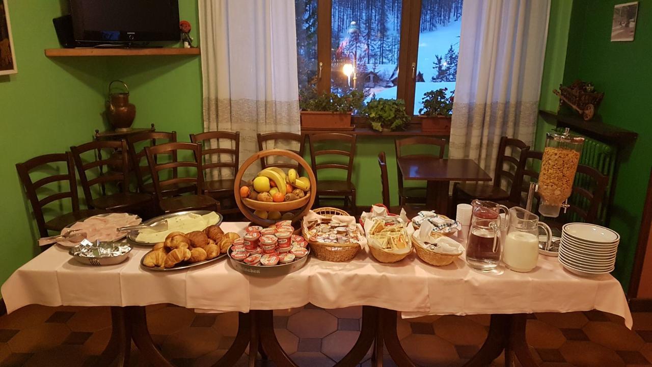 Hotel Miramonti Claviere Bagian luar foto