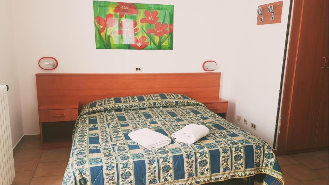 Hotel Miramonti Claviere Bagian luar foto