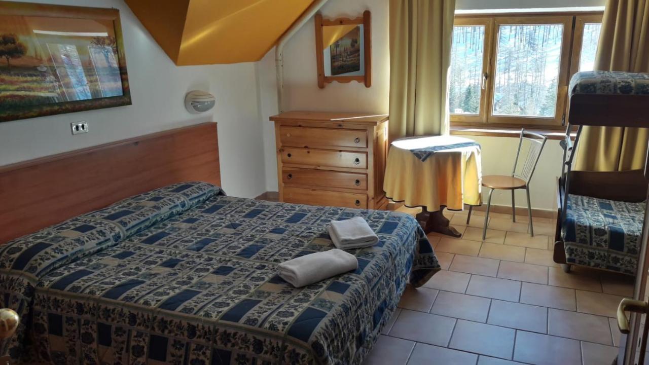 Hotel Miramonti Claviere Bagian luar foto